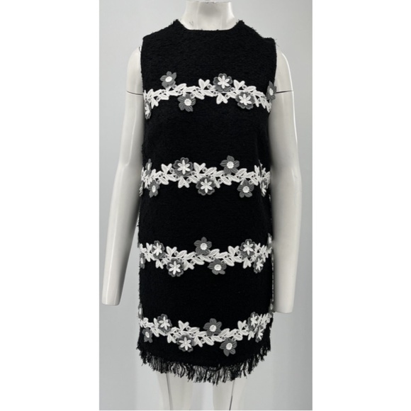 Andrew GN Black Sleeveless Tweed Floral Appliqué Frayed Hem Mini Dress sz 40 - Picture 1 of 5